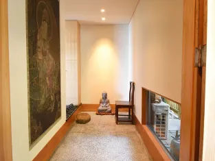 IN_entrance4