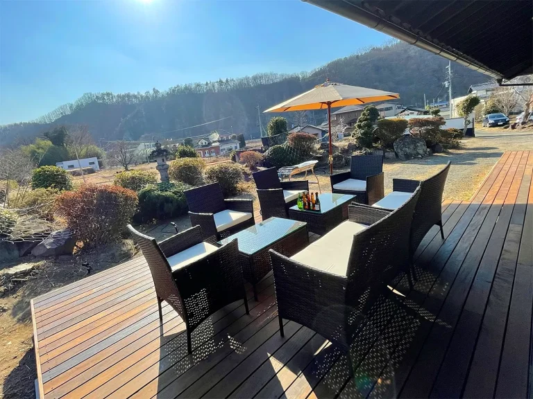 八ヶ岳FUJIYAMAテラス BBQもできるテラス BBQもできるテラス