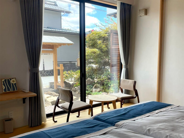 FUJI河口湖テラス 寝室①：お部屋からの眺め
