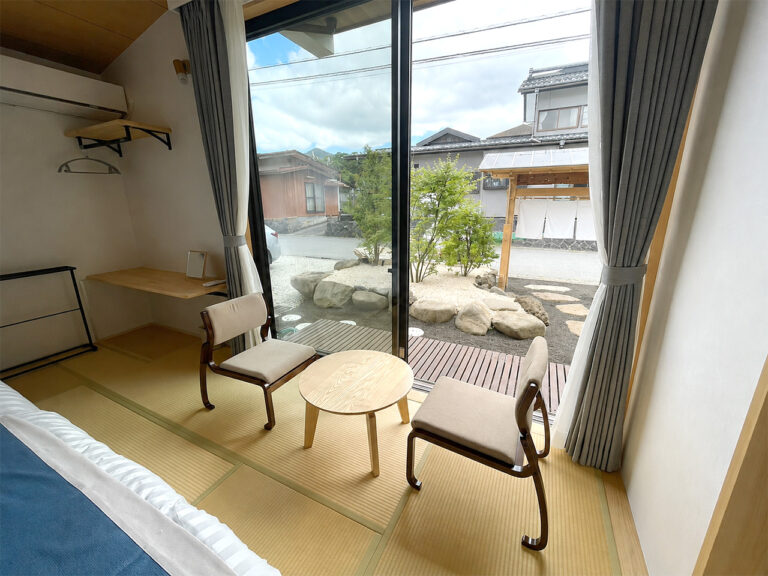FUJI河口湖テラス 寝室①：お部屋からの眺め